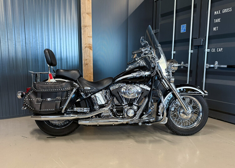 FLSTC Heritage Softail Classic 2003
