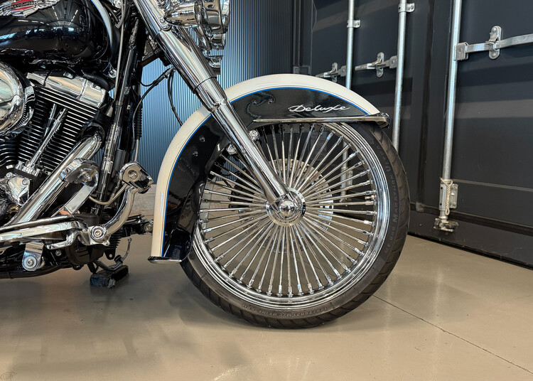 FLSTN Heritage Softail Deluxe 2013