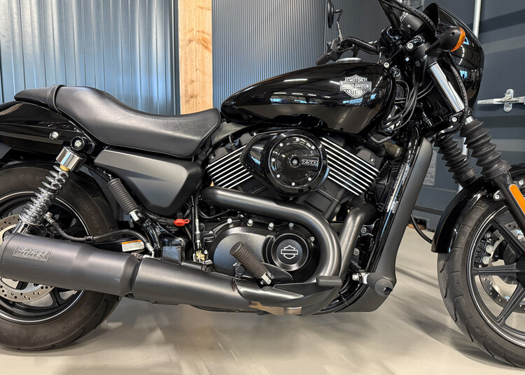 *XG STREET 750 2015