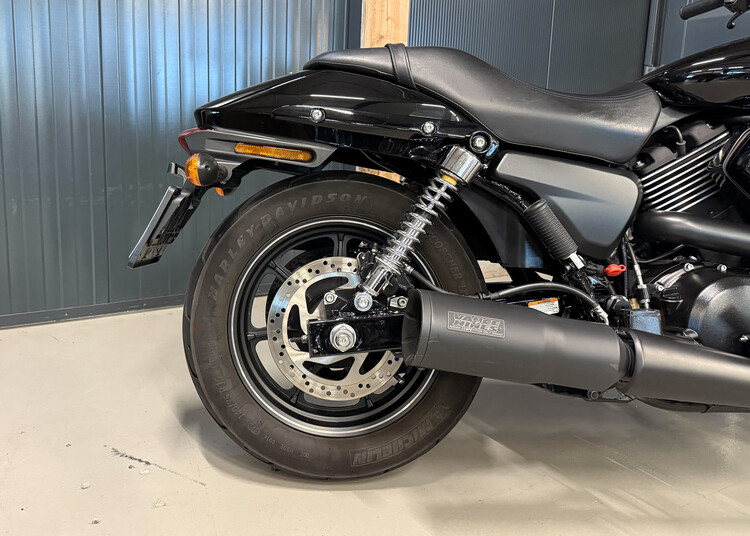 *XG STREET 750 2015