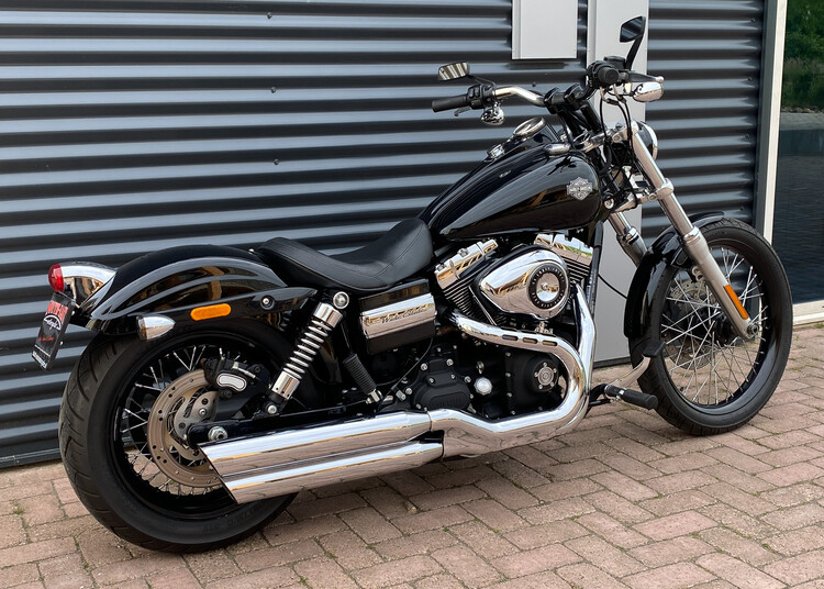 *Dyna wide glide 2011 FXDWG 