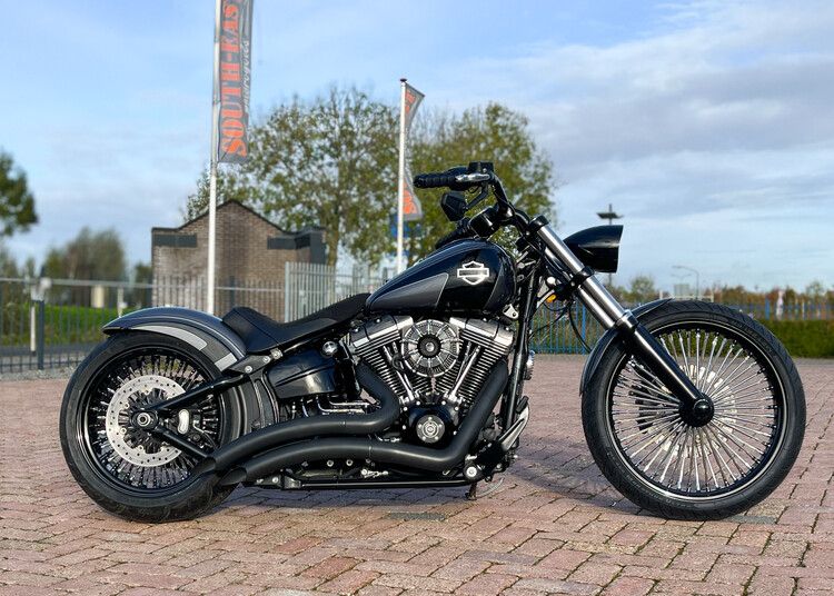 Breakout Custombike