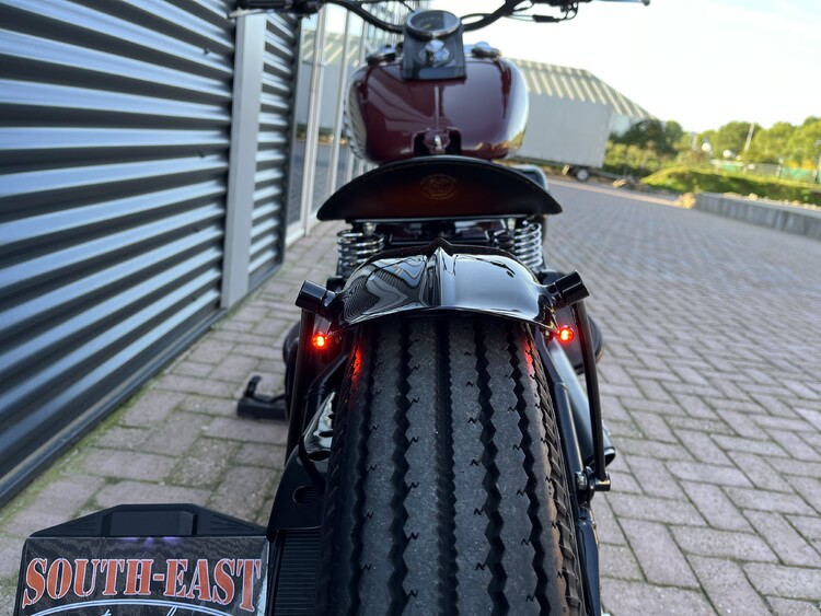 Burgundy Bobber