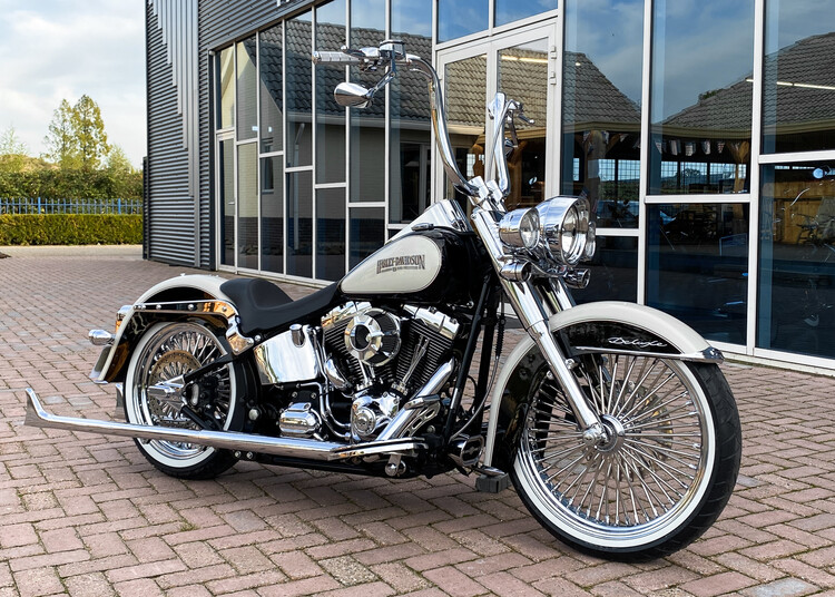 Softail Deluxe 2007 Custom