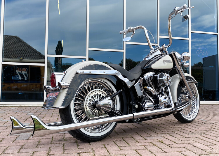 Softail Deluxe 2007 Custom