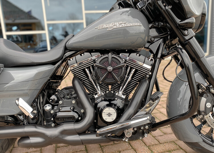 Street glide Custom 2011