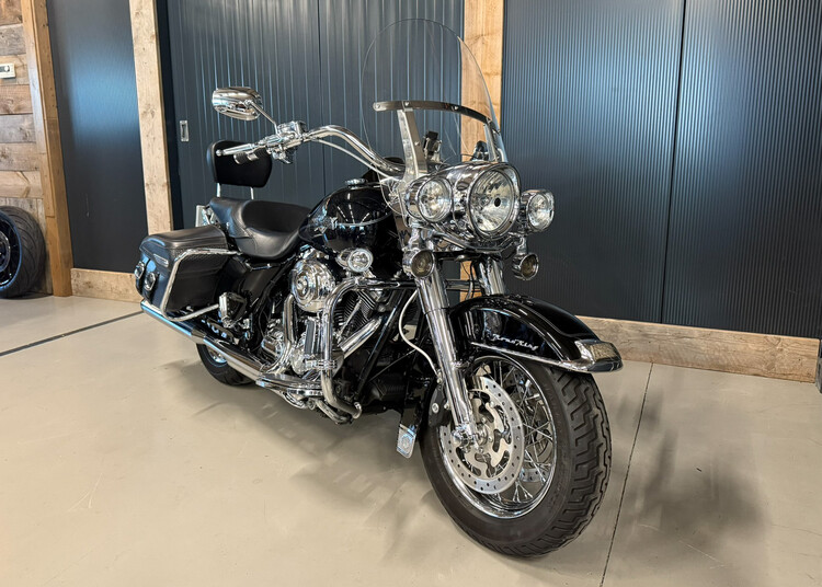 FLHRC Road King Classic 2009