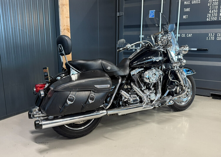 FLHRC Road King Classic 2009