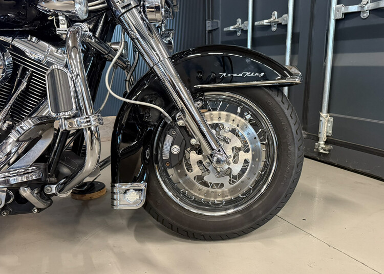 FLHRC Road King Classic 2009