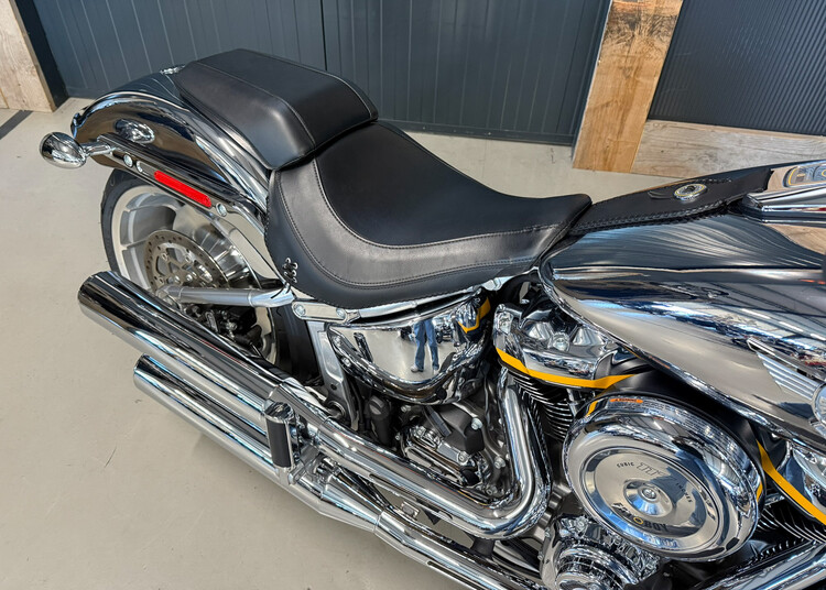 FLSTFI Fat Boy 117 Gray Ghost 2025