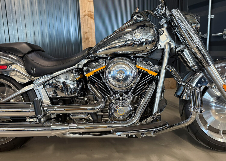 FLSTFI Fat Boy 117 Gray Ghost 2025