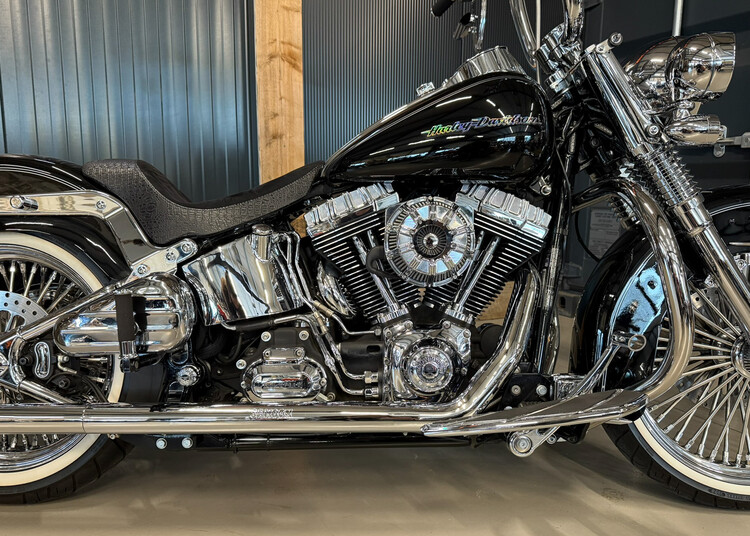 FLSTN Heritage Softail Deluxe 2016