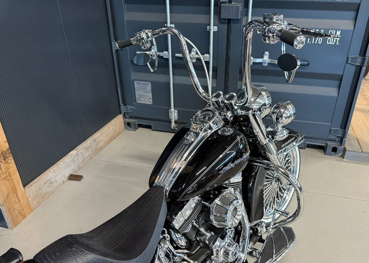 FLSTN Heritage Softail Deluxe 2016