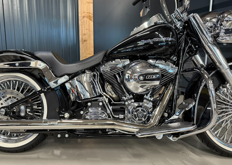 FLSTN 2016 Heritage Softail Deluxe 