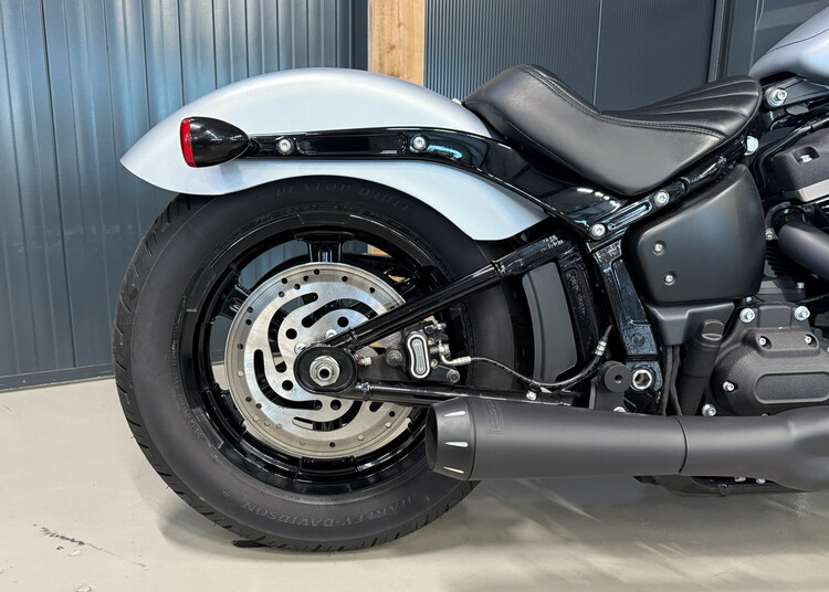 FXBB Street Bob 107 2020