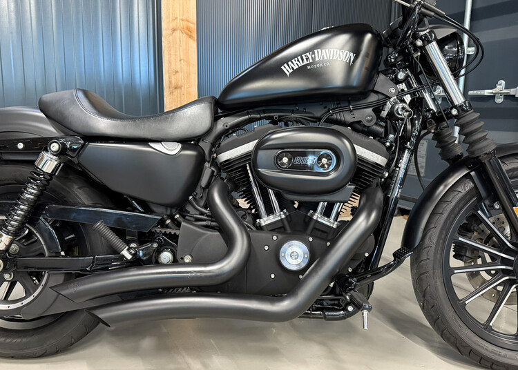 XL 883 N Sportster Iron 2011