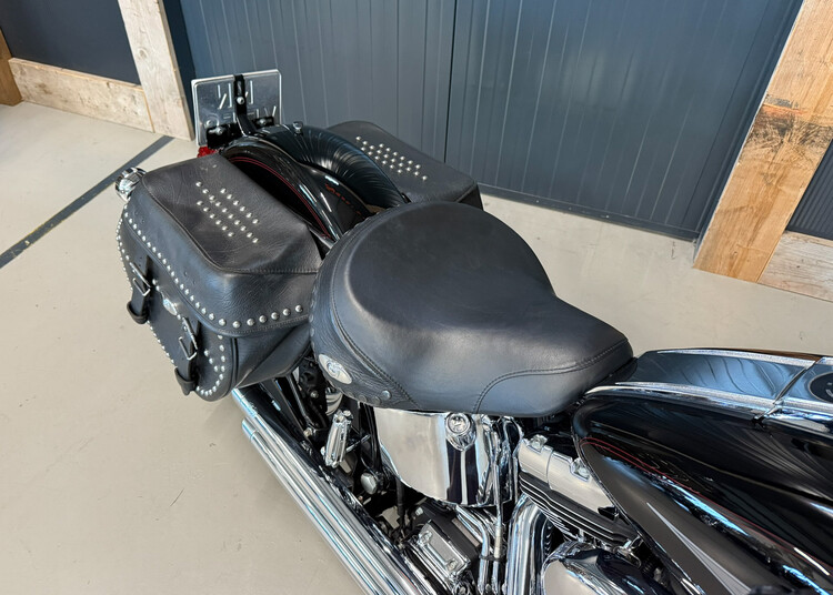 FLSTC Heritage Softail Classic 2001