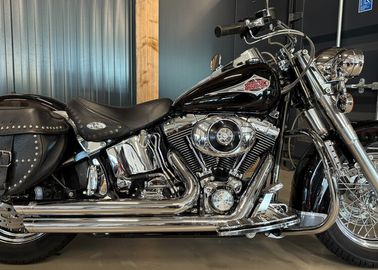 FLSTC Heritage Softail Classic 2001