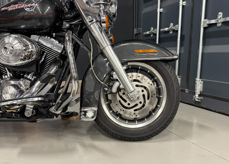 FLHRCI Road King 2006