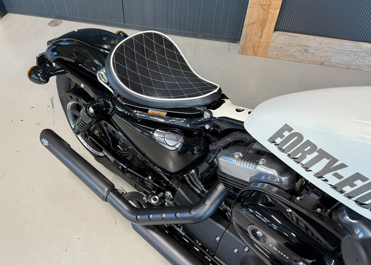 *Sportster XL 1200 X Forty Eight