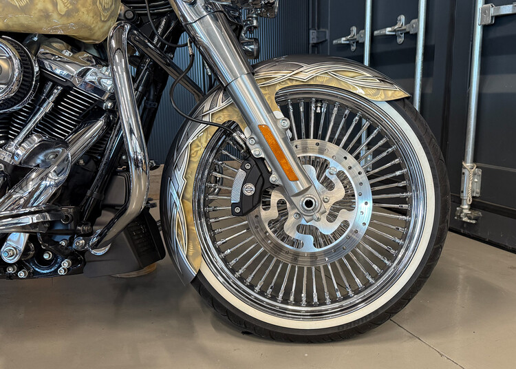 FLHRCI Road King 2017