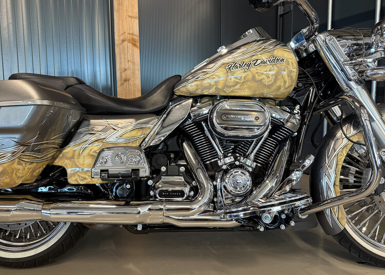 FLHRCI Road King 2017
