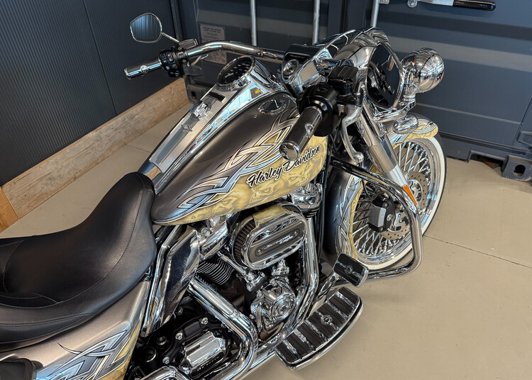 FLHRCI Road King 2017