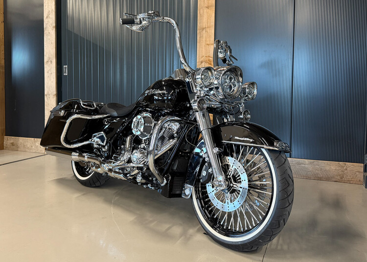 FLHRCI Road King Custom 2020