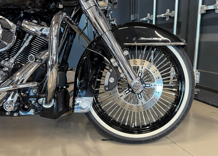 FLHRCI Road King Custom 2020