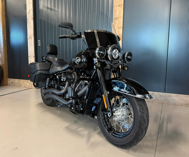 FLHCS Heritage Softail Classic 114 2019