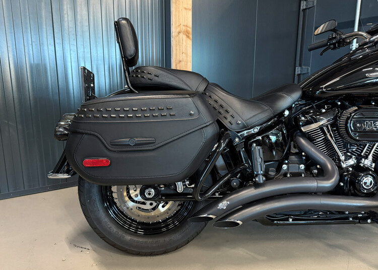 FLHCS Heritage Softail Classic 114 2019