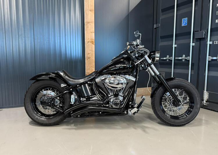 FXSTD Softail Deuce Custom 2001