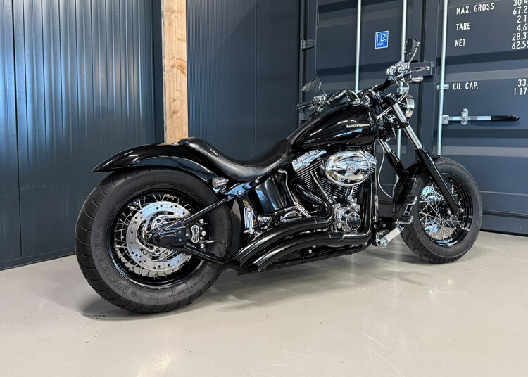 FXSTD Softail Deuce Custom 2001