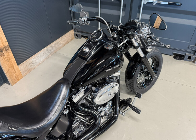 FXSTD Softail Deuce Custom 2001