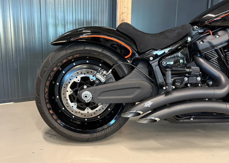 FXDR 114 2019