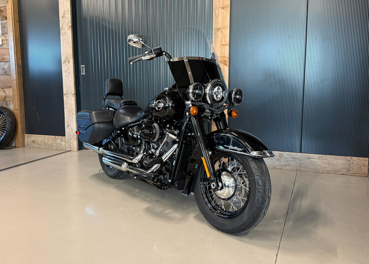 FLHCS Heritage Softail Classic 114 2020