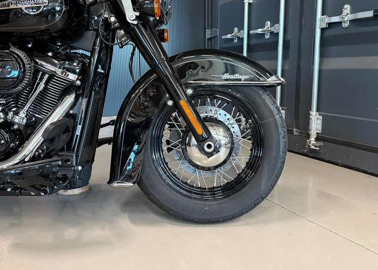 FLHCS Heritage Softail Classic 114 2020