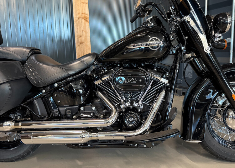 FLHCS Heritage Softail Classic 114 2020