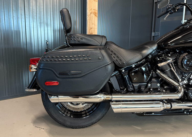 FLHCS Heritage Softail Classic 114 2020