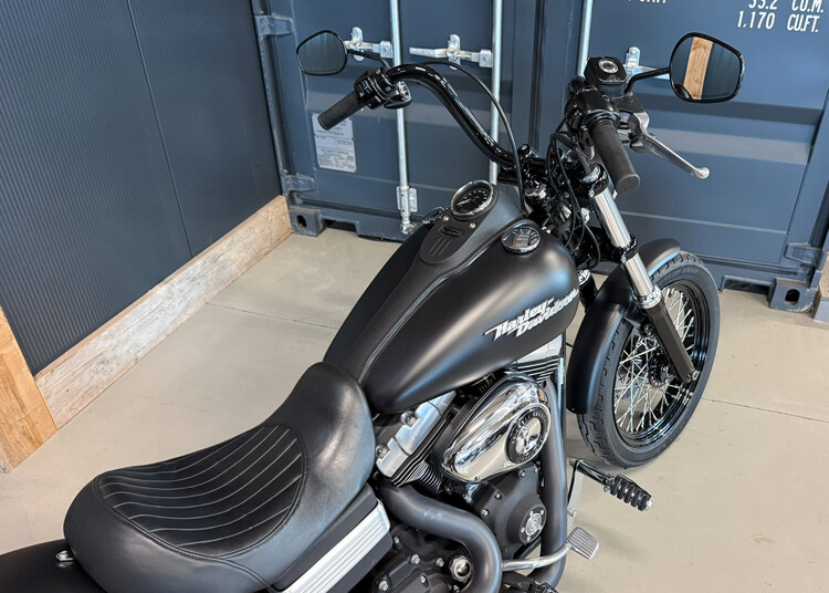 FXDB Street Bob 2008