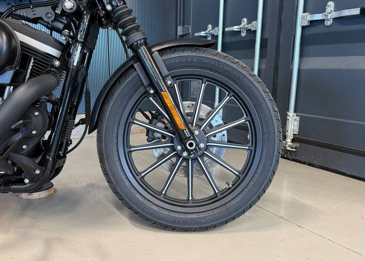 XL 883 N Sportster Iron 2009