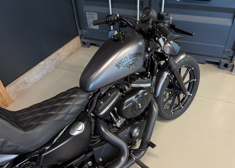 XL 883 N Sportster Iron 2016