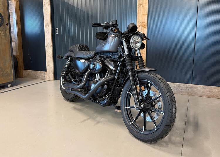XL 883 N Sportster Iron 2016
