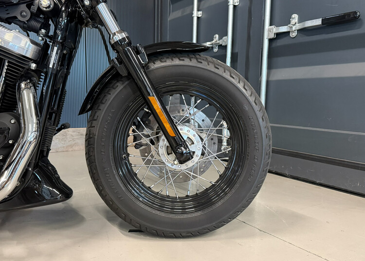 XL 1200 X Forty Eight Sportster 2010