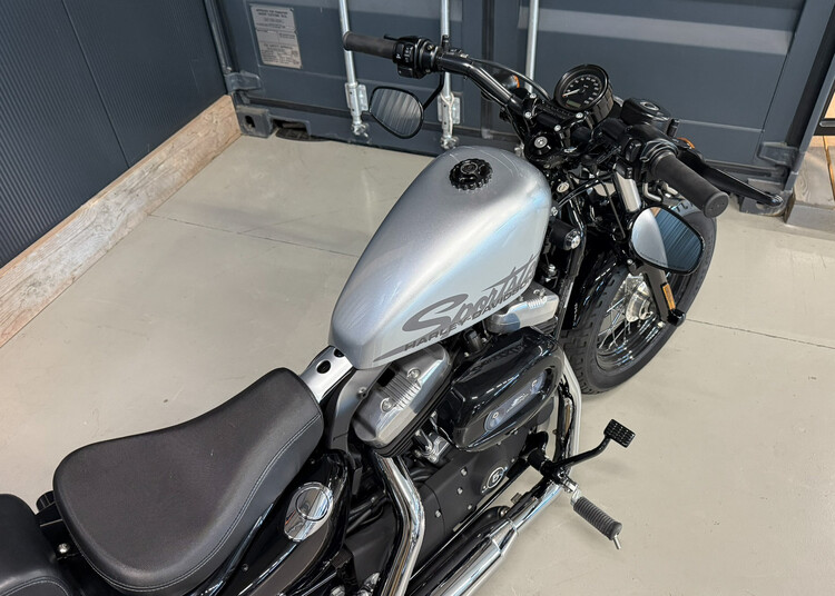 XL 1200 X Forty Eight Sportster 2010