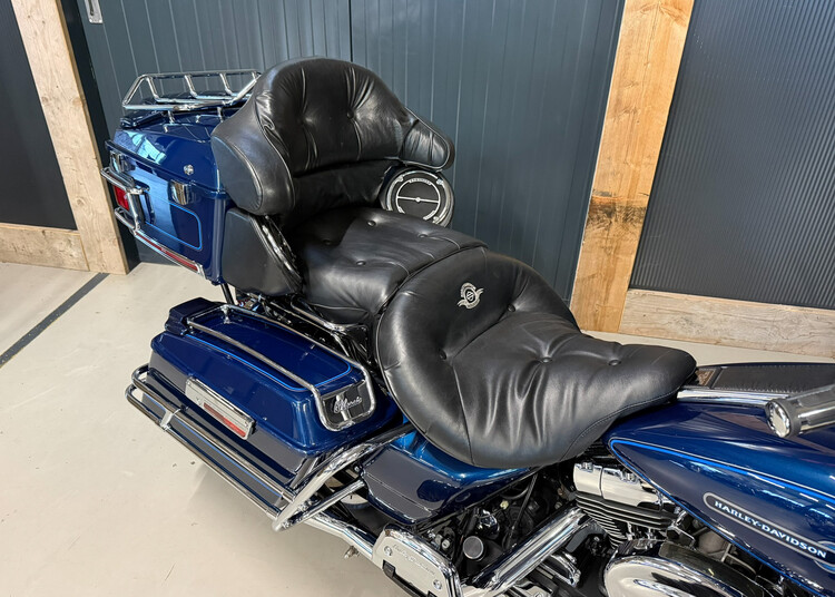 FLHTC Electra Glide Classic 1999