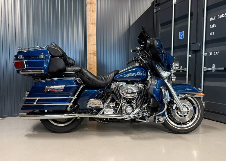 FLHTC Electra Glide Classic 1999