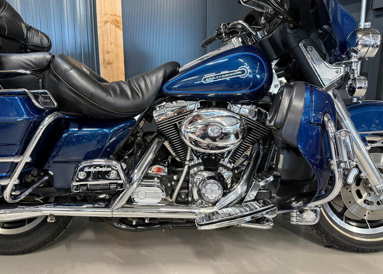 FLHTC Electra Glide Classic 1999
