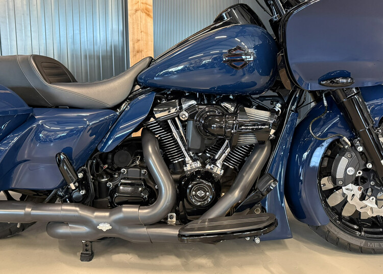 FLTRXS Road Glide Special 114 2018
