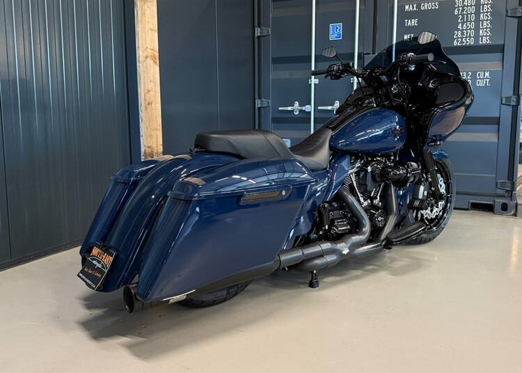 FLTRXS Road Glide Special 114 2018